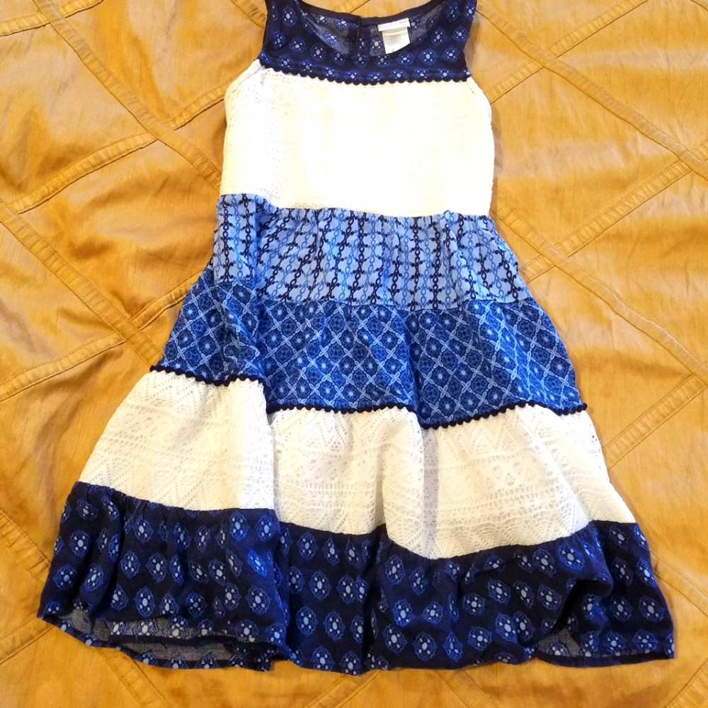 Sweet Heart Rose, Girls Tied Patchwork Dress, Blue & White, 6X. Excellent Condn